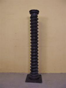 VITE DA TORCHIO IN LEGNO DI ROVERE EPOCA 700  cm diametro 27  x H175 base cm 40x40